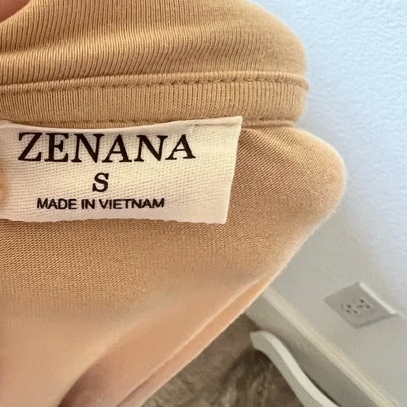 Nude T-shirt - Picture 3 of 3